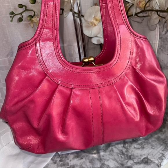 Coach Kisslock Ergo 2008-EUC- 12520 - Picture 6 of 8